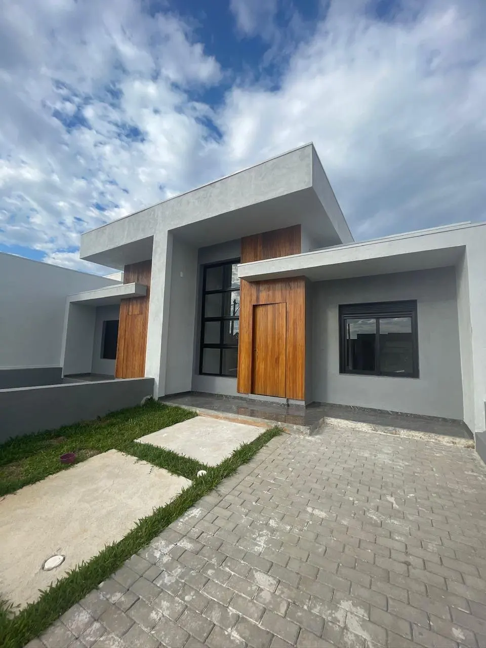 Fachada da casa à venda no Encosta do Sol, em Estância Velha